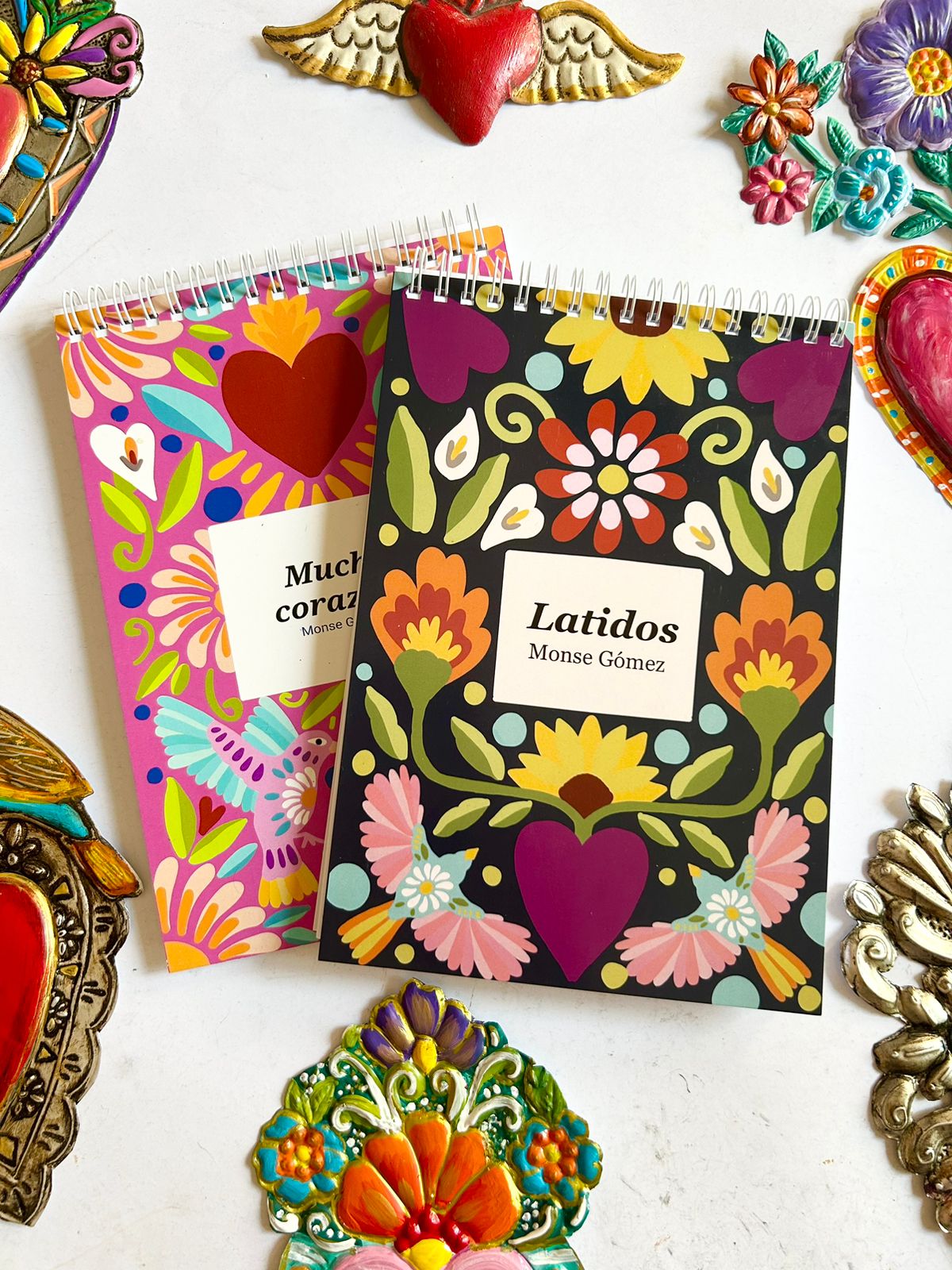 Estuche repujado Básico( Incluye cuaderno 50 bocetos) - La flor de Frida Fucsia / Latidos La flor de Frida