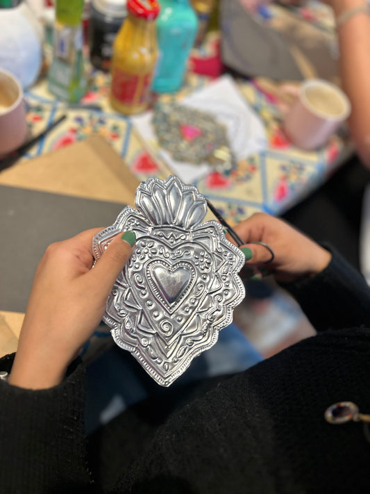 Taller repujado-Sábado 29 de Noviembre de 11-14 hrs